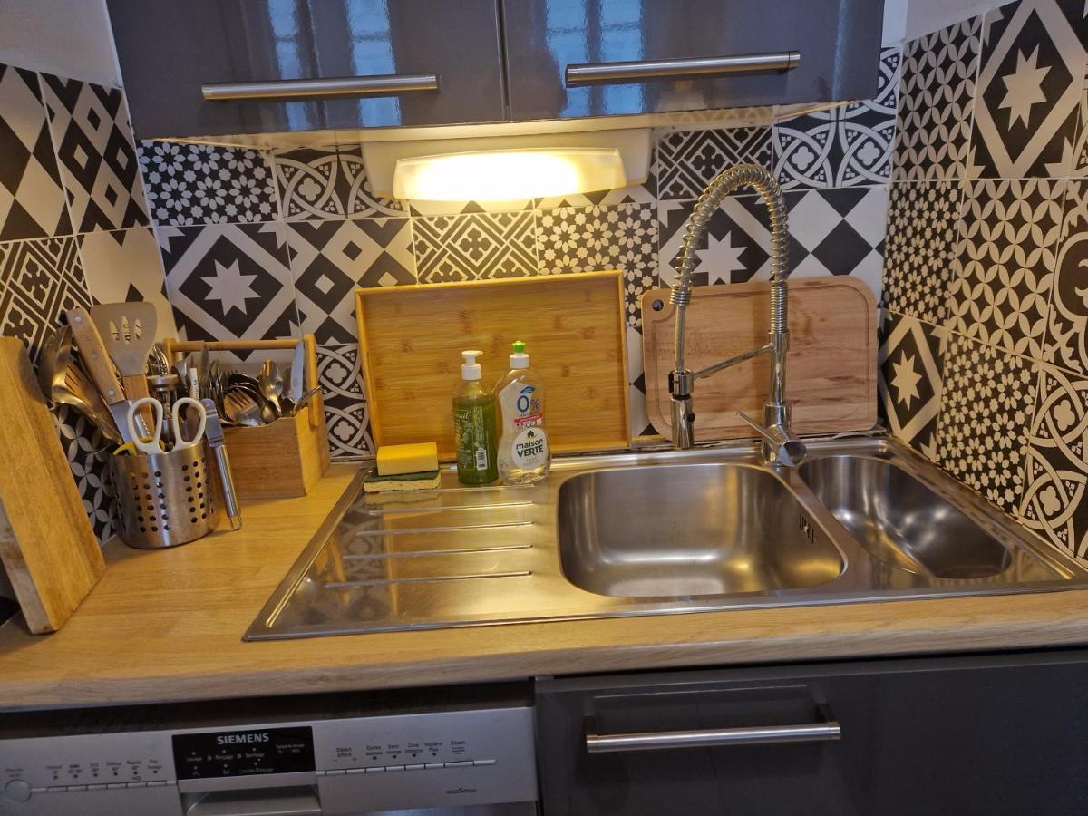 Apartmán 2 Pieces Dans Le Centre Avec Petite Terrasse 3*** Marseille Exteriér fotografie